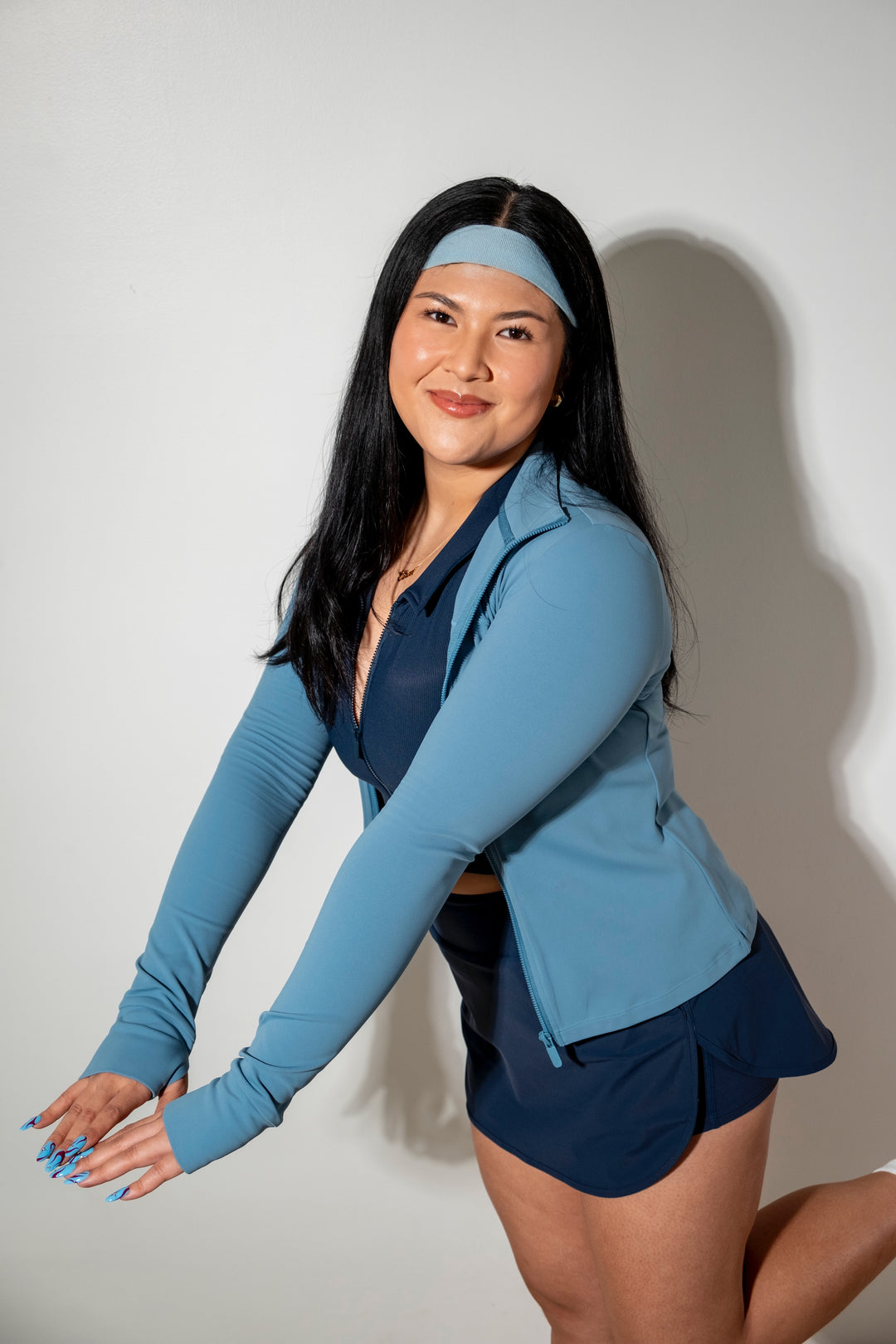 Motion-Vent Fitted Running Jacket in Berry Blue