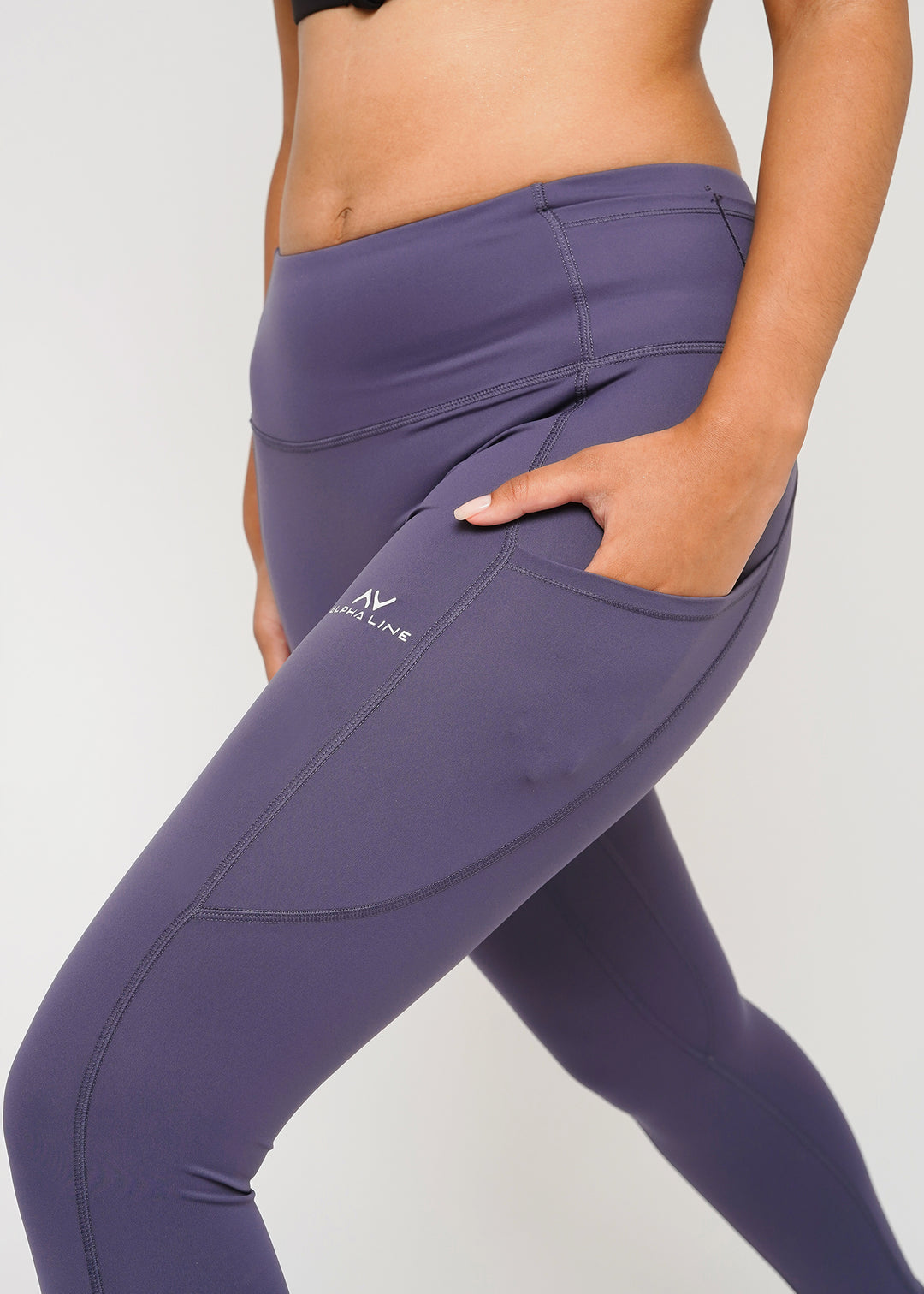 Fast Running Pocket-to-Go Leggings in Iris Purple