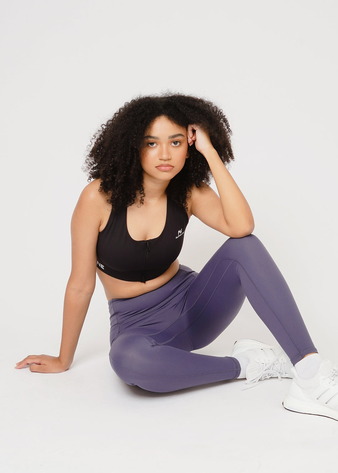 Fast Running Pocket-to-Go Leggings in Iris Purple